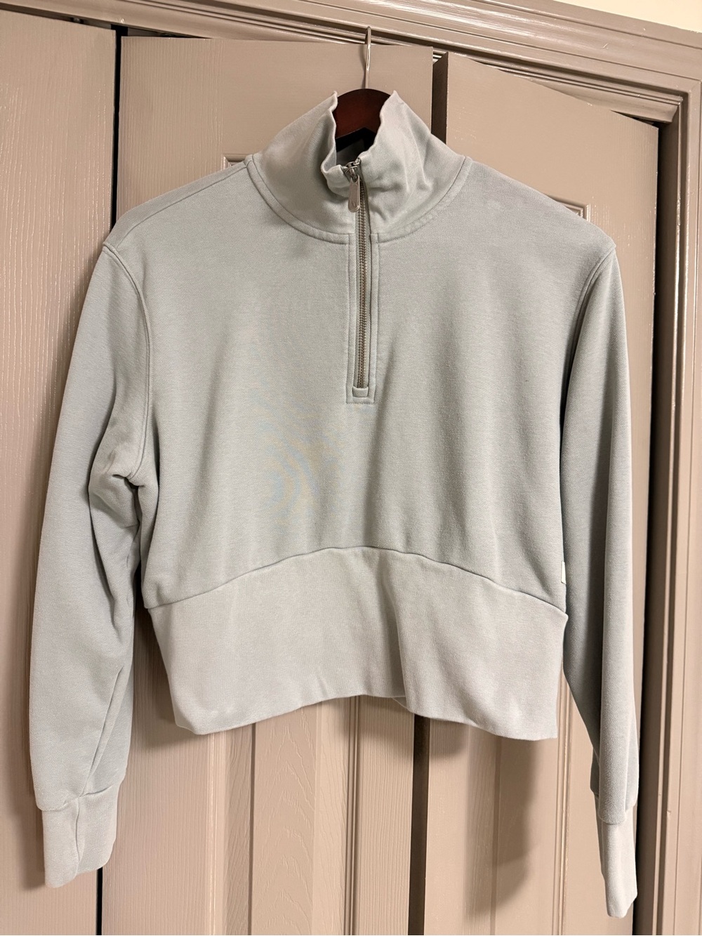 Vuori Cropped Quarter-Zip Pullover - Light Sage Green